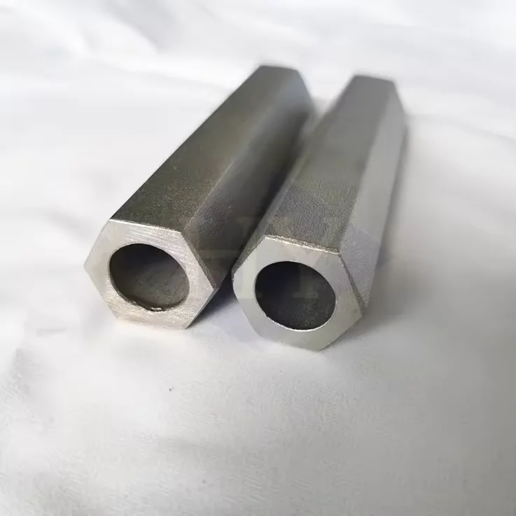 Custom-Drawn Seamless Shapes pipe